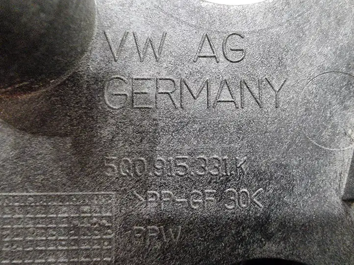 Audi A3/S3 8V (2016 - 2020) 5Q0915331K Площадка аккумулятора — фото 5