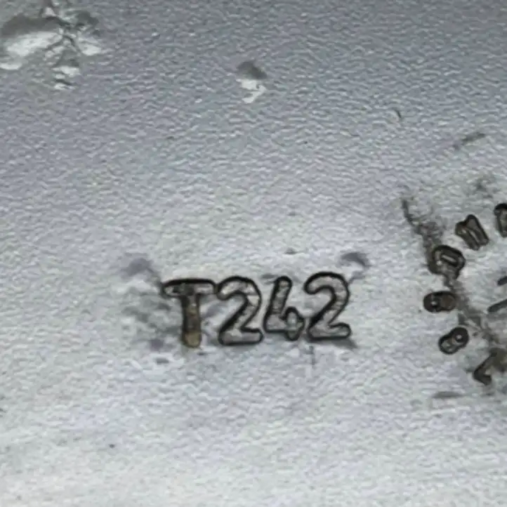 Fiat Tipo (2015 - )  T242 Платформа крепления аккумулятора