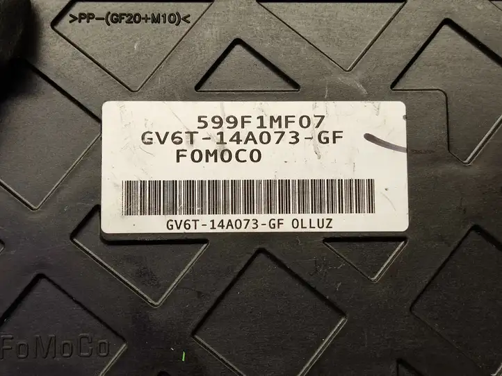 Ford Focus (2015 - 2019) GV6T14A073GF Блок управления электропитанием — фото 2