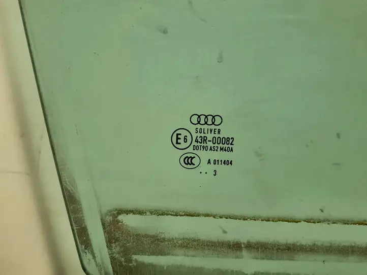 Audi A1 (2010 - 2014) 43R00082 Стекло передней двери — фото 2