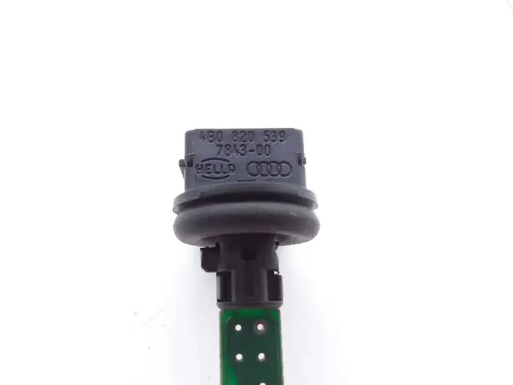 Audi (1999 - 2007) 4B0820539 Датчик температуры воздуха в салоне — фото 4