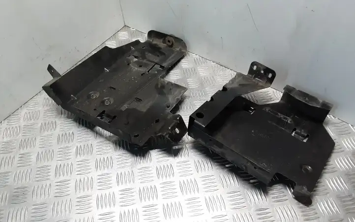 Renault Trafic II (X83) (2002 - 2014) 8200280363A Кронштейн ЭБУ двигателя — фото 3
