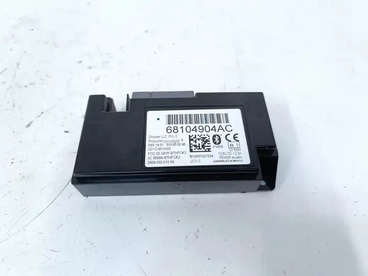 Chrysler Town & Country V (2010 - 2016) 68104904AC Bluetooth модуль — фото 1
