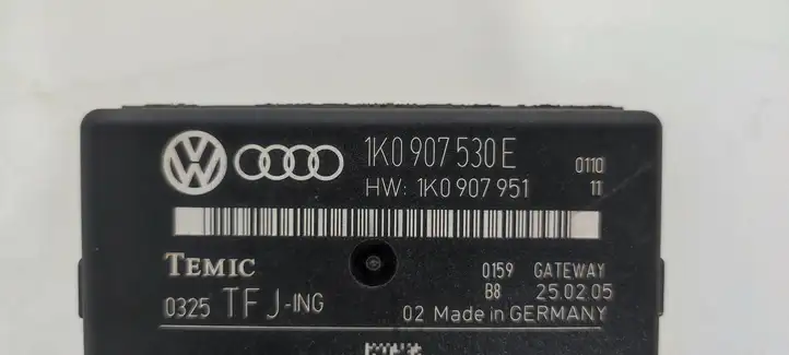 Volkswagen Touran I (2003 - 2010) 1K0907530E Модуль Gateway — фото 4
