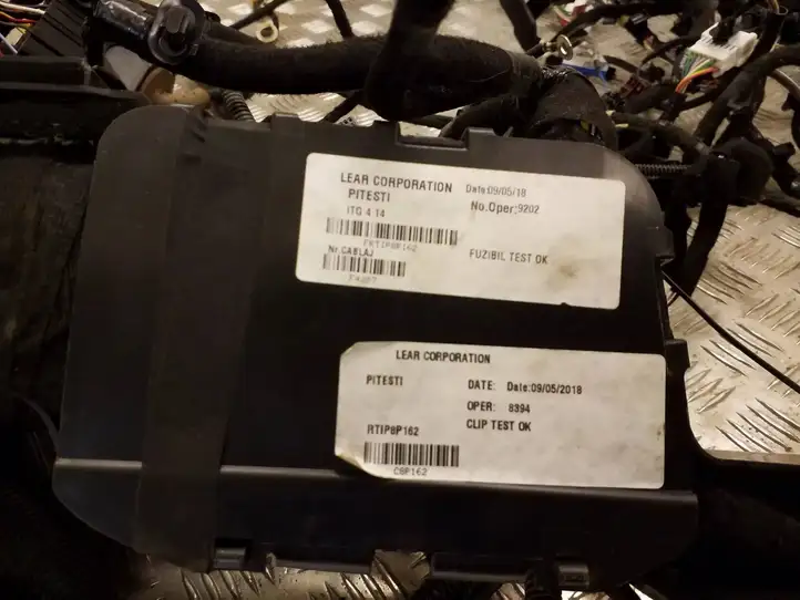 Opel Vivaro (2019 - ) 240142821R Прочая электропроводка — фото 3