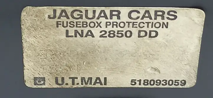 Jaguar (1995 - 1997) LNA2850DD Плюсовой провод аккумулятора — фото 6
