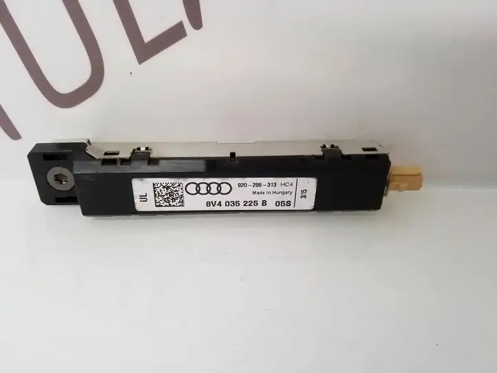 Audi A3/S3 8V (2012 - 2016) 8V4035225B Усилитель антенны — фото 5