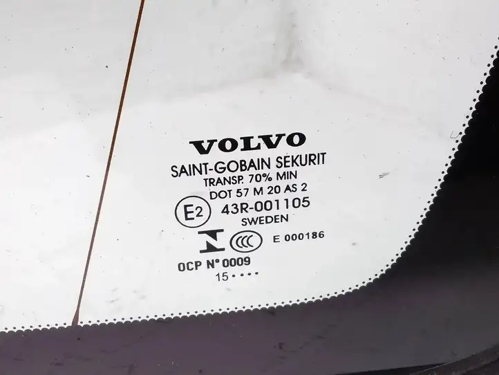 Volvo XC60 (2013 - 2017) Заднее боковое стекло — фото 2