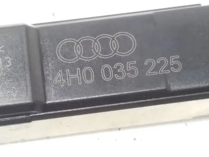 Audi A8 S8 D4 4H (2010 - 2014) 4H0035225 Усилитель антенны — фото 3
