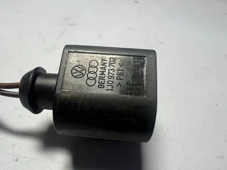 Volkswagen Golf VI (2009 - 2013) 1J0973702 Прочая электропроводка — фото 3