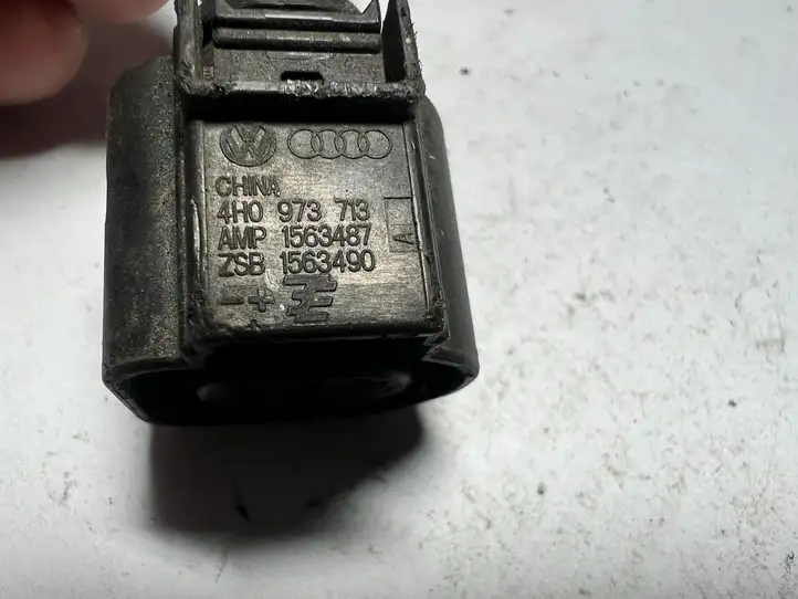 Seat Leon (1P) (2005 - 2012) 4H0973713 Прочая электропроводка — фото 3