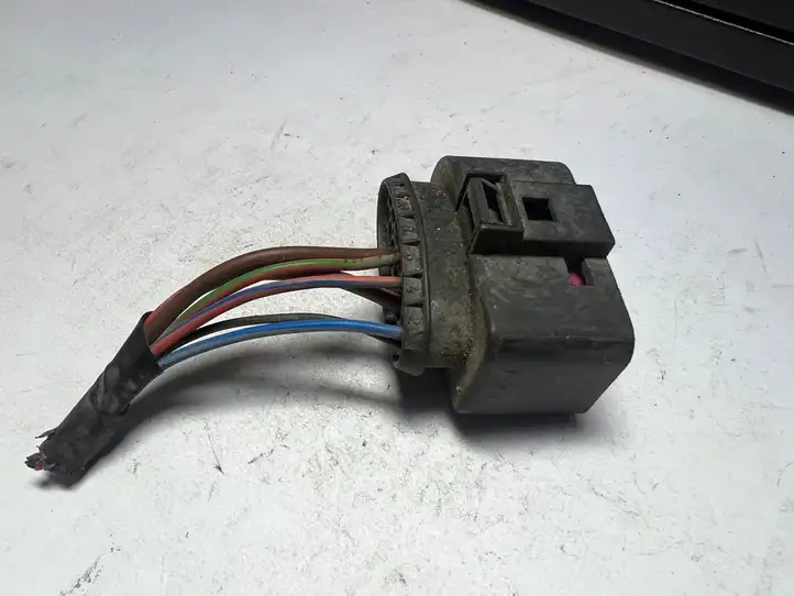 Seat Leon (1P) (2005 - 2012) 1J0973737 Прочая электропроводка — фото 1