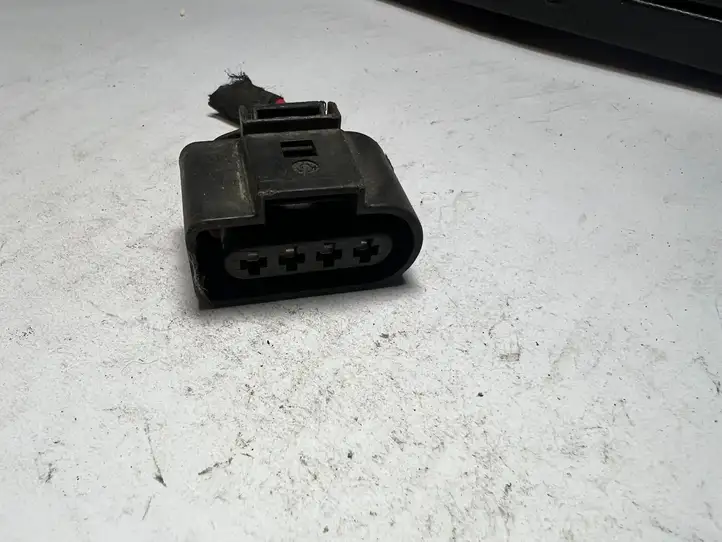 Seat Leon (1P) (2005 - 2012) 1J0973724 Прочая электропроводка — фото 3