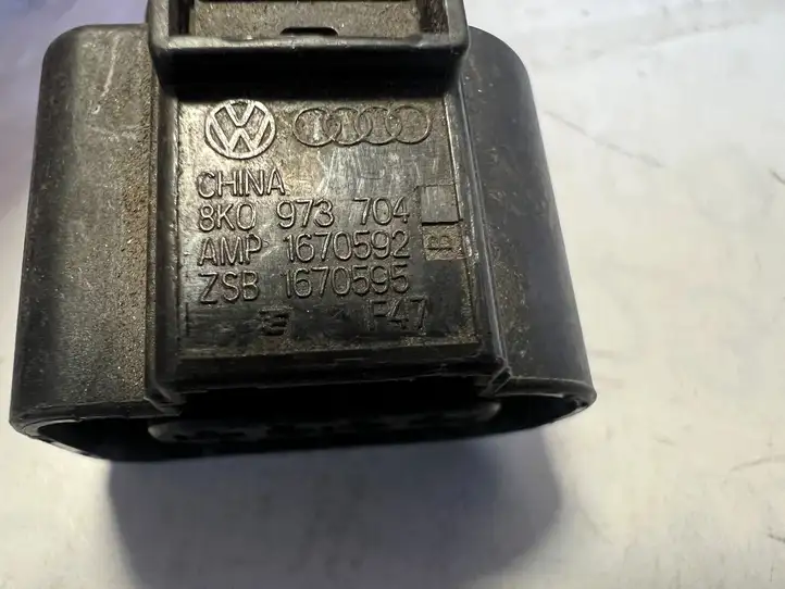 Volkswagen Caddy (2004 - 2010) 8K0973704 Прочая электропроводка — фото 3