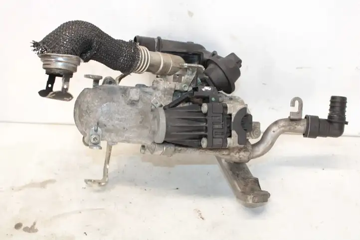 Ford Focus (2011 - 2015) 9802194080 Охладитель клапана EGR — фото 2