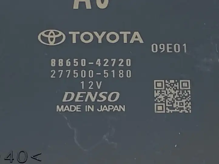 Toyota RAV 4 (XA50) (2018 - ) 8865042720 Модуль управления кондиционером — фото 5