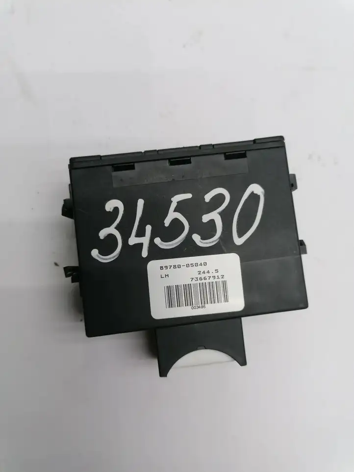 Toyota Avensis T250 (2006 - 2009) 8978005040 Блок иммобилайзера — фото 1