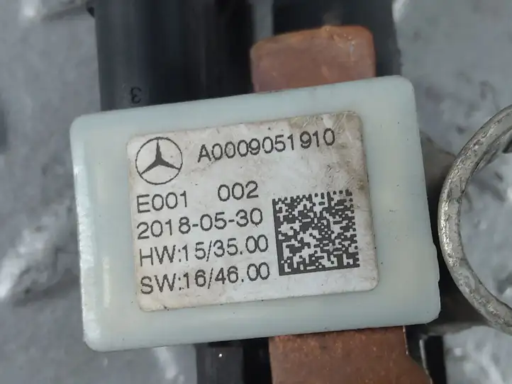 Mercedes-Benz A W177 (2018 - ) A0009051910 Минусовой провод аккумулятора — фото 2