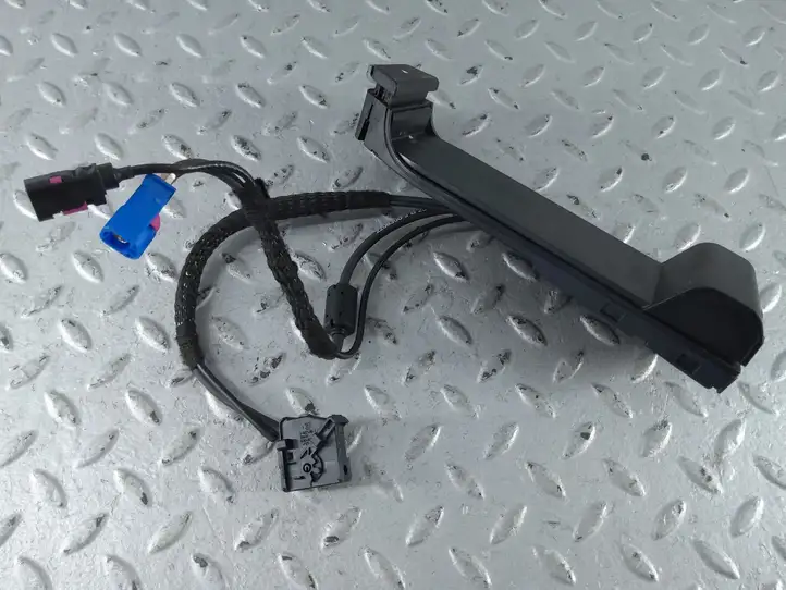 BMW 5 F10 F11 (2009 - 2016) 9220651 Блок GSM — фото 2