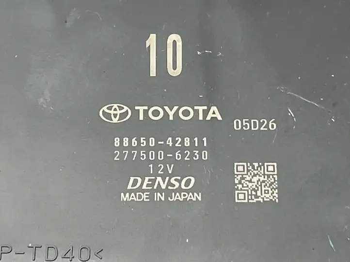 Toyota RAV 4 (XA50) (2018 - ) 8865042811 Блок управления кондиционером — фото 4