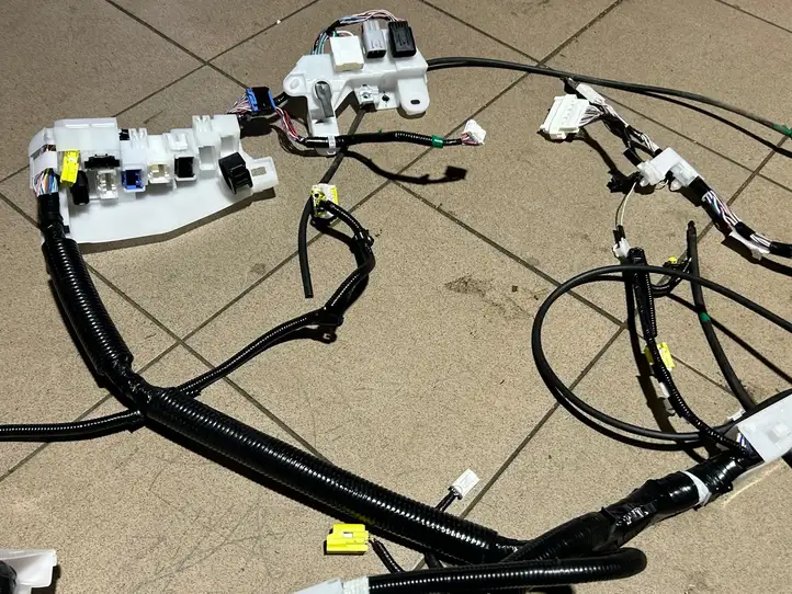 Toyota RAV 4 (XA50) (2018 - ) 821614A401 Прочая электропроводка — фото 3