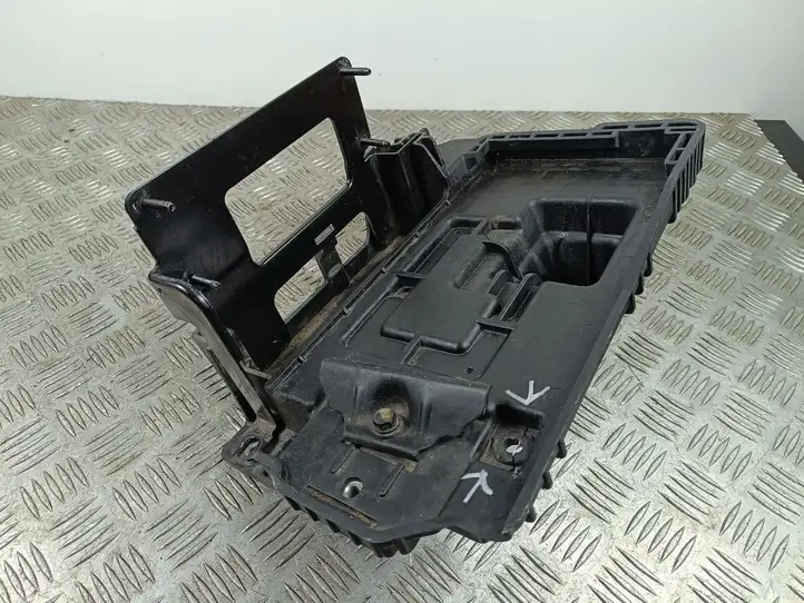 Kia Sorento IV (2020 - ) 37150P2000 Площадка аккумулятора — фото 1