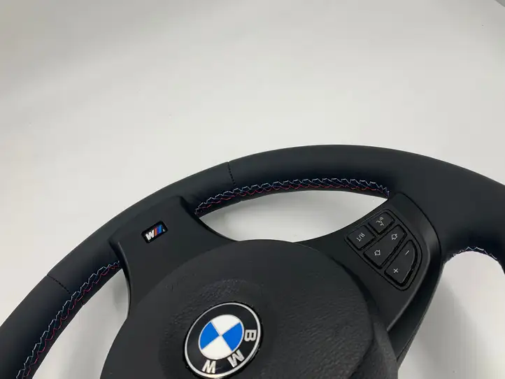 BMW X3 E83 (2003 - 2010) Руль — фото 3