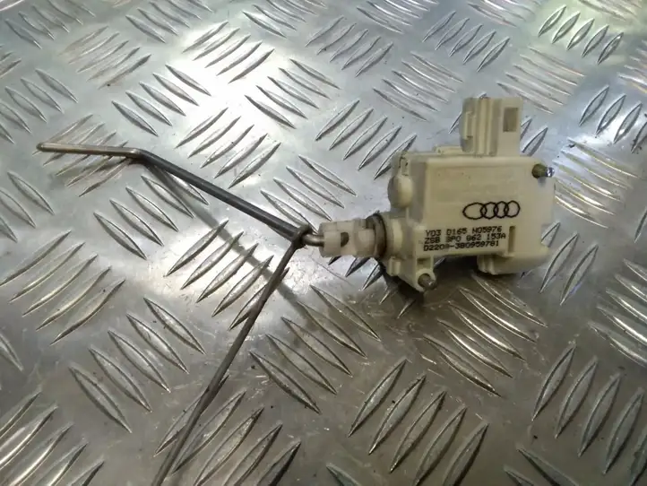 Audi A3/S3 8L (2000 - 2003) 8P0862153A Замок крышки топливного бака — фото 1