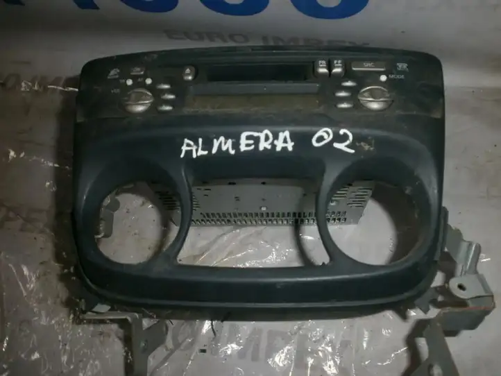 Nissan Almera N16 (2000 - 2010) 28113bn305 Магнитола / мультимедийная система — фото 1