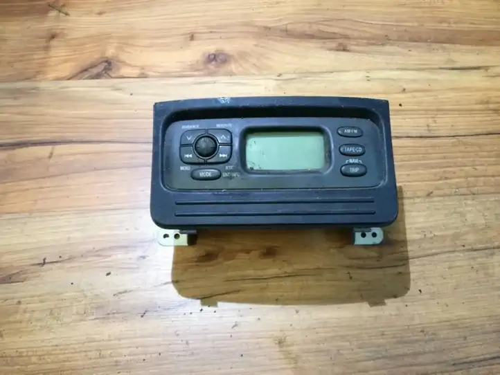 Toyota Yaris Verso (1999 - 2005) 8611052030C0 Магнитола / мультимедийная система — фото 1