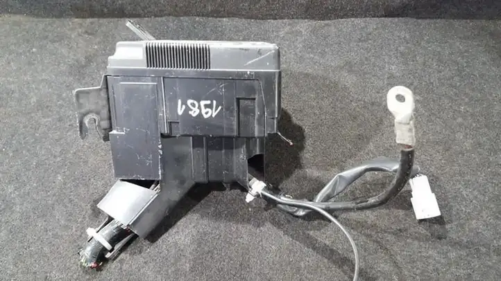 Mazda 2. (2010 - 2014)   Ящик предохранителей (комплект)