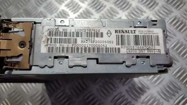 Renault Vel Satis (2002 - 2005) 8200057668A Магнитола / мультимедийная система — фото 3