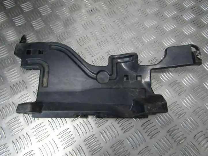 Toyota Yaris (2005 - 2009) 556060d010 Прочие детали салона — фото 1
