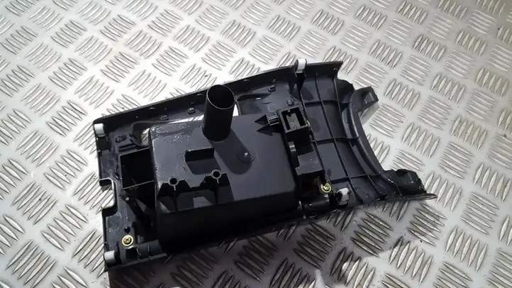 Toyota Avensis T250 (2003 - 2006) 5880505030 Прочие детали салона — фото 2