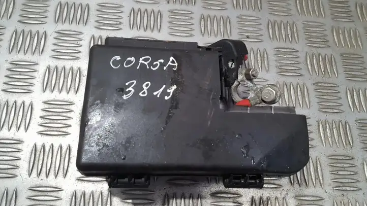Opel Corsa D (2006 - 2010) 13247966 Плюсовой провод аккумулятора — фото 1