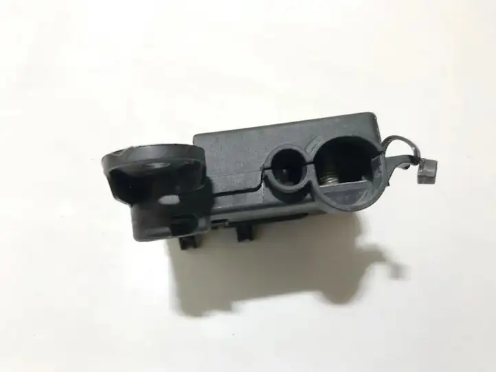 Audi A5 8T 8F (2007 - 2011) 8k0937517a Плюсовой провод аккумулятора — фото 3