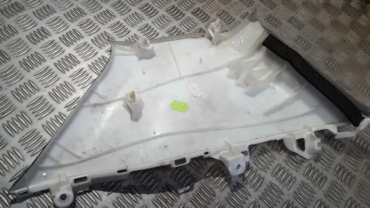 Toyota Corolla E120 E130 (2000 - 2004) 62470rh Прочие детали салона — фото 2