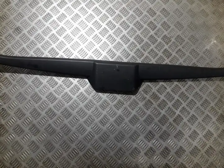 Toyota Corolla E120 E130 (2000 - 2004) 6479002010 Прочие детали салона — фото 1