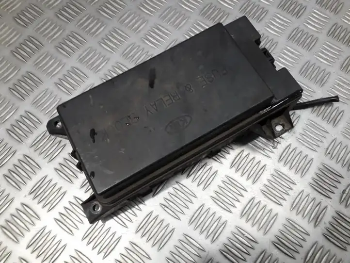 Kia Sorento (2002 - 2006) 911603e040 Блок предохранителей (комплект) — фото 2
