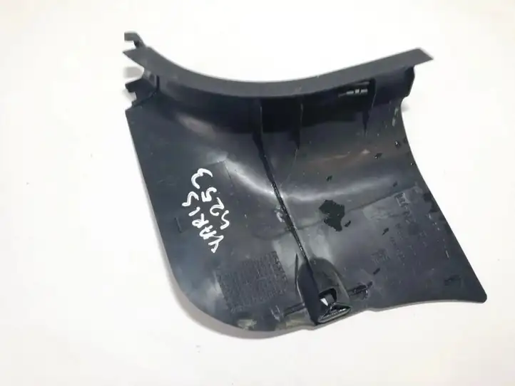Toyota Yaris Verso (1999 - 2005) 6211152040 Прочие детали салона — фото 2
