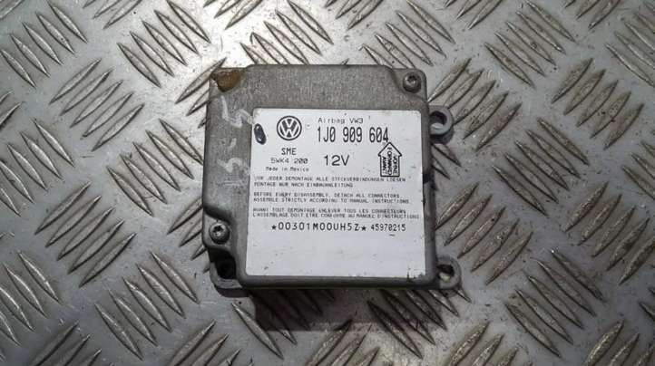 1j0909604 Volkswagen PASSAT B5 Oro pagalvių valdymo blokas