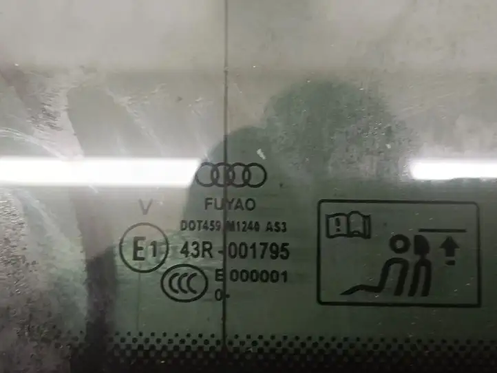 Audi A4 S4 B9 8W (2019 - ) 43R001795 Заднее боковое стекло — фото 2