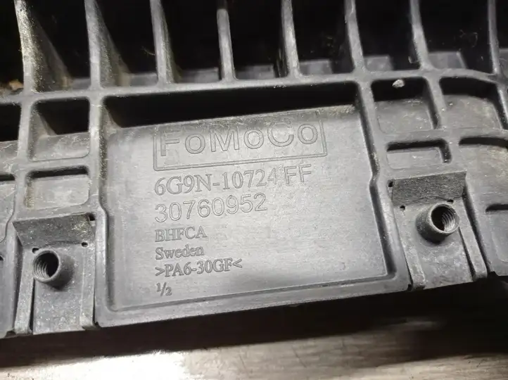 Volvo S80 (2006 - 2009) 6G9N10724FF Площадка аккумулятора — фото 2