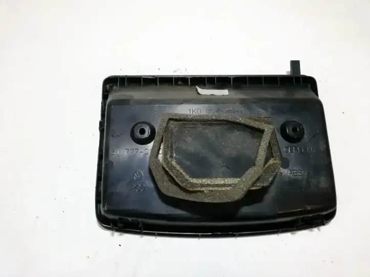 Volkswagen Golf V (2003 - 2009) 1k0857921c Прочие детали салона — фото 2