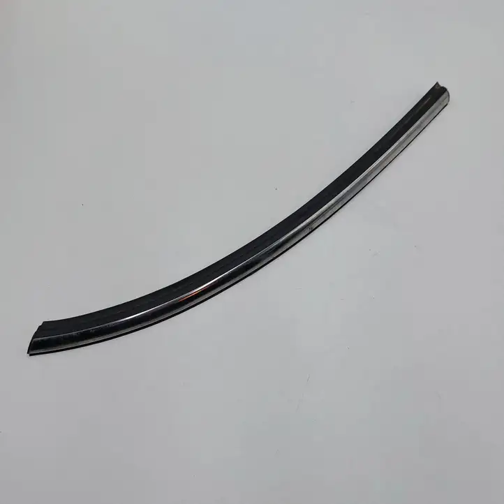 Mini One Cooper F56 F55 (2012 - 2022) 12866101 Облицовка заднего бокового стекла — фото 1