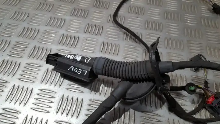 Seat Leon (5F) (2012 - 2019) 5F4971687D Прочая электропроводка — фото 2