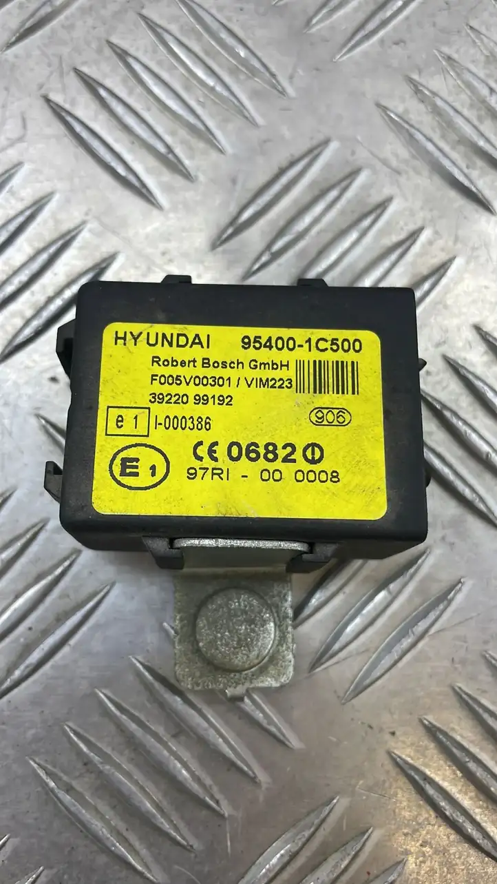 Hyundai Getz (2002 - 2005) 954001C500 Блок иммобилайзера — фото 3