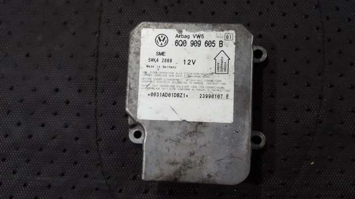 6q0909605b Volkswagen Golf IV Oro pagalvių valdymo blokas