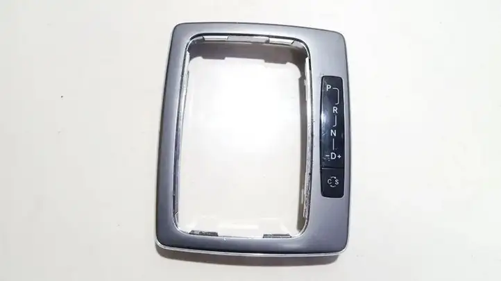 Mercedes-Benz C AMG W204 (2007 - 2014) a2042670488 Прочие детали салона — фото 1