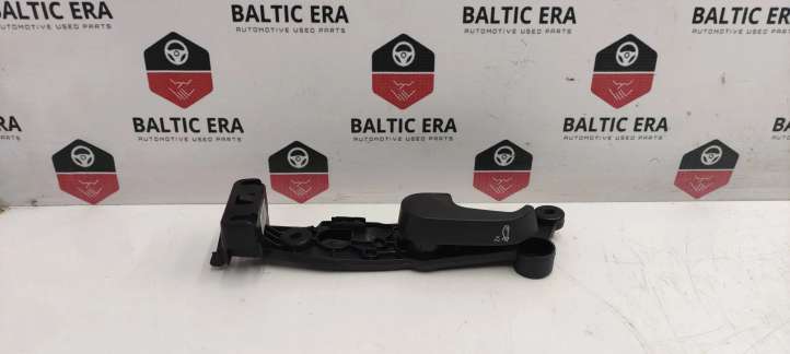 7938322 BMW i4 Variklio dangčio (kapoto) rankenėlė